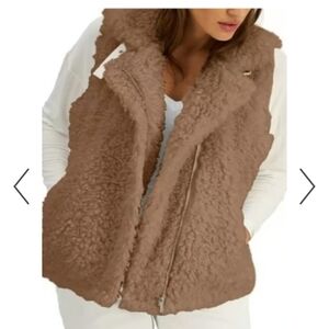 INC International Concepts Sherpa Vest in Baked Clay, Size Large, Soft Material